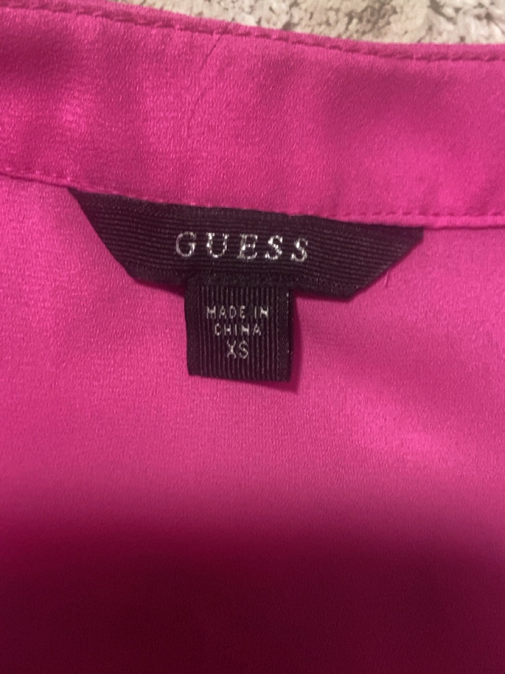 GUESS Women's Fuchsia
